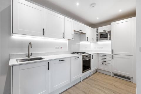 2 bedroom apartment for sale, Walton Road, West Molesey, KT8