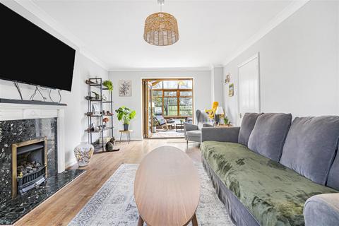4 bedroom detached house for sale, Springfield Close, Watlington