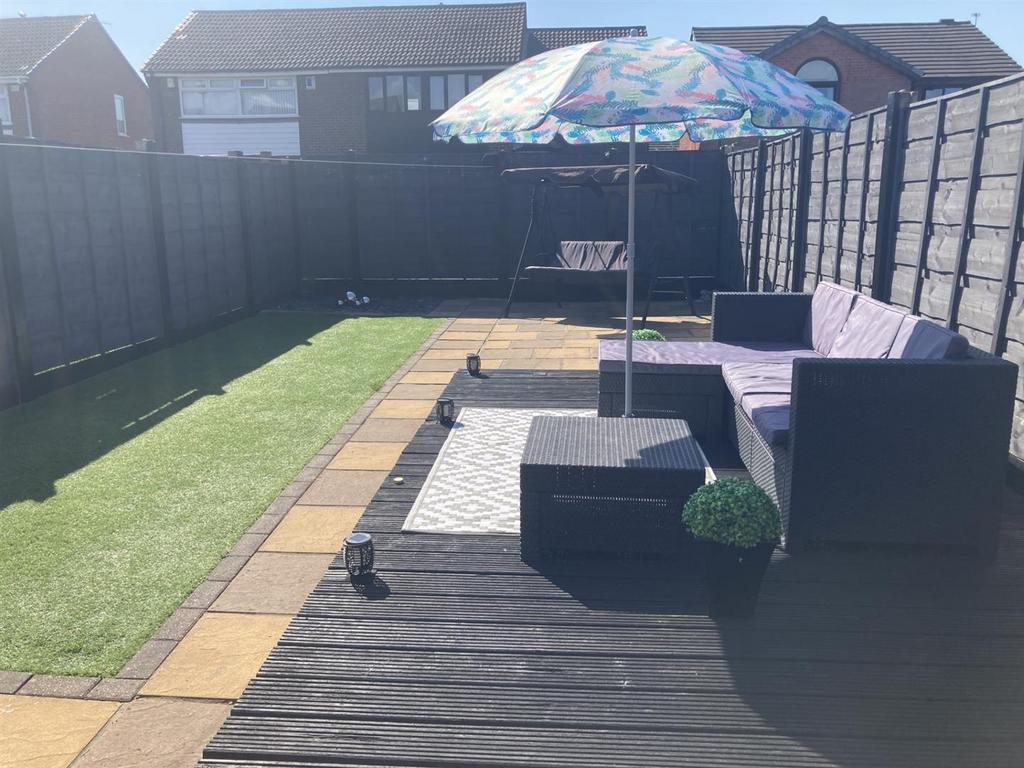Summer garden.jpg