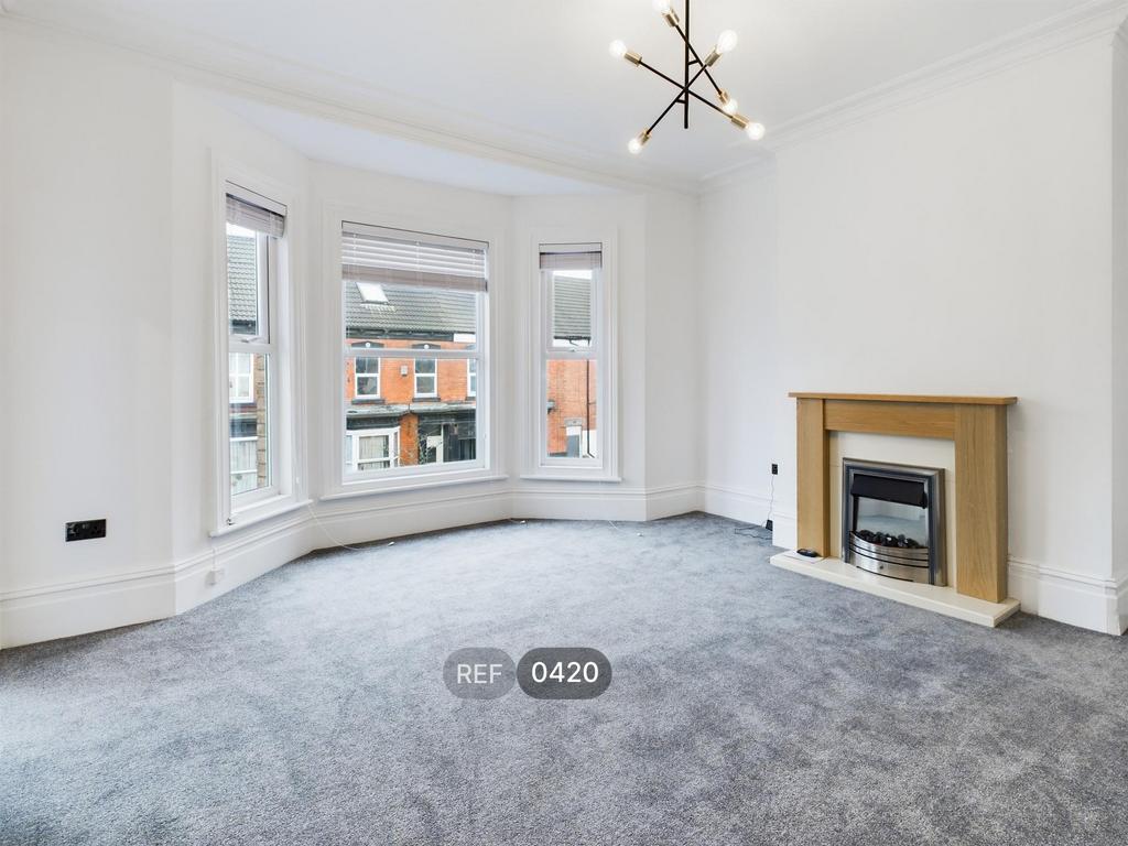 Living room &amp; Office space