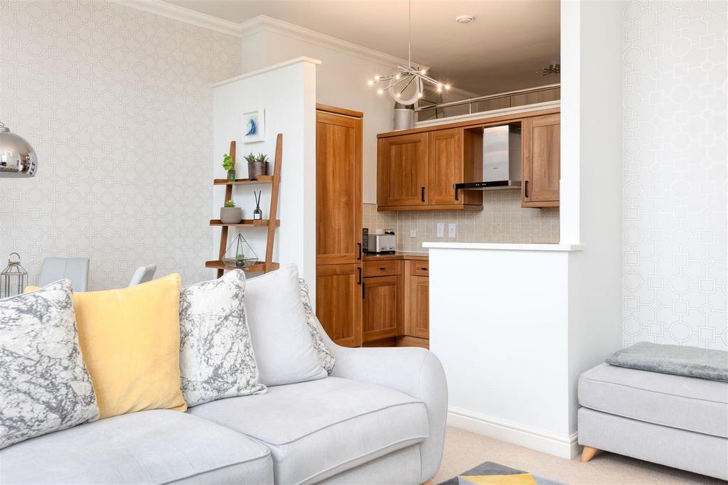 Lounge to Kitchen