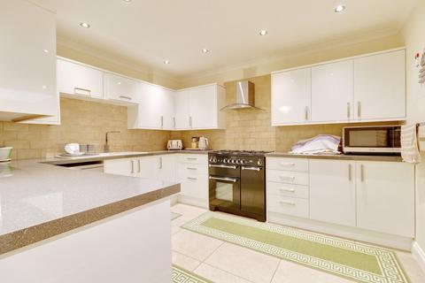 101 Corran Way, South Ockendon, RM15 6AP