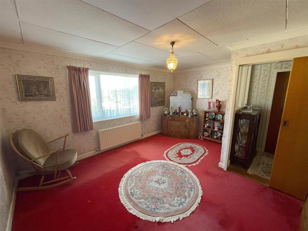 Bedroom two 2.jpg