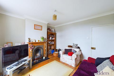 3 bedroom terraced house for sale, Grove Road, Chertsey, Surrey, KT16