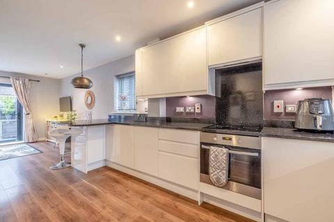 3 bedroom end of terrace house for sale, Montague Close, Farnham Royal SL2