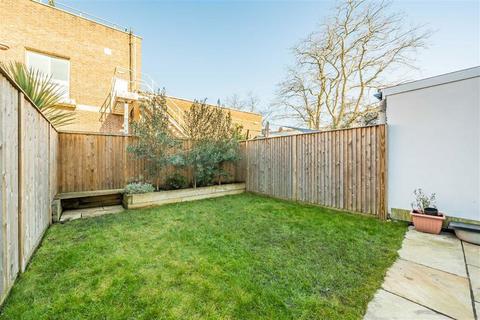 31 Springfield Road, Teddington, TW11 9AP