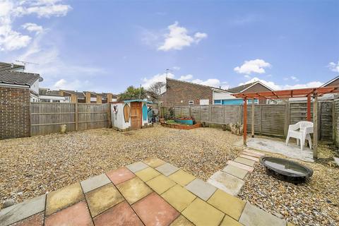 2 bedroom detached bungalow for sale, Conway Drive, Pagham