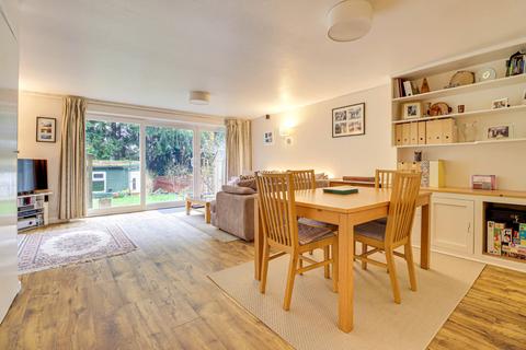 3 bedroom terraced house for sale, St. Martins Close, Harpenden, Hertfordshire, AL5