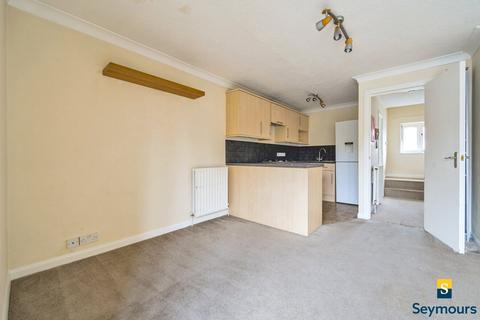 2 bedroom flat for sale, Bayliss Court, Guildford GU1