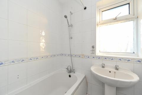 3 bedroom terraced house to rent, Gillingham Road, Sunderland SR4