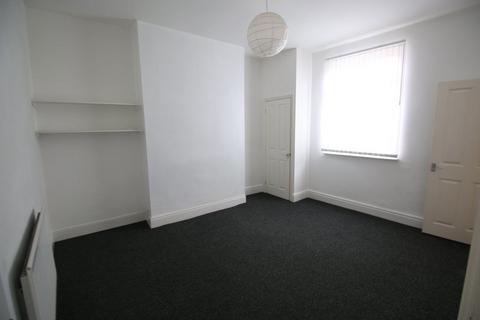 2 bedroom house to rent, Raby Street, Darlington DL3