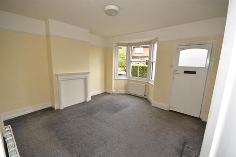 2 bedroom end of terrace house to rent, Westbury Lane, Buckhurst Hill IG9