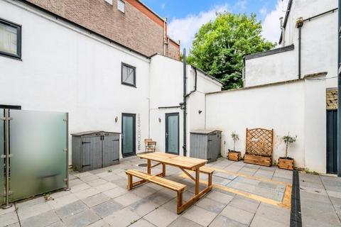 undefined, 10A East Street, Epsom KT17