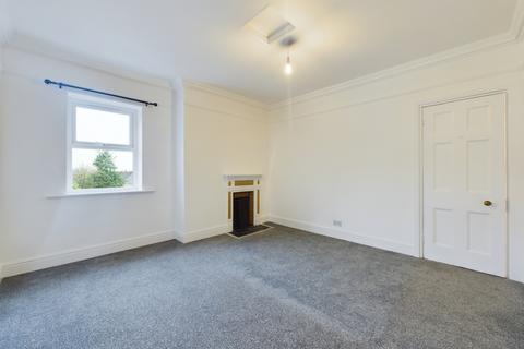 2 bedroom flat to rent, Hilborough Road, Tuffley, Gloucester, GL4