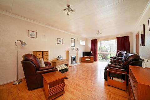 9 Burbage Close, Dronfield Woodhouse, Dronfield, S18 8ZE