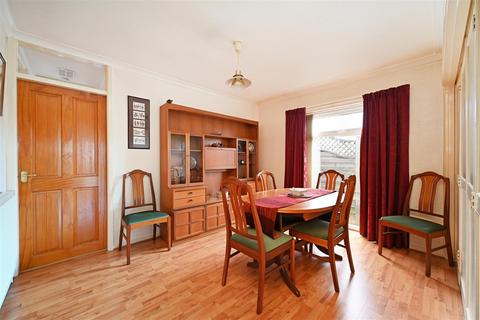 9 Burbage Close, Dronfield Woodhouse, Dronfield, S18 8ZE