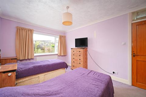 9 Burbage Close, Dronfield Woodhouse, Dronfield, S18 8ZE