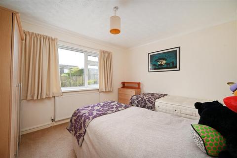 9 Burbage Close, Dronfield Woodhouse, Dronfield, S18 8ZE