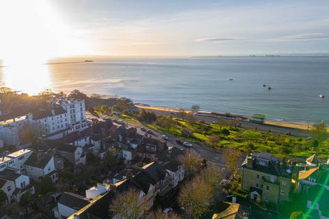 undefined, Westcliff Parade, Westcliff-on-sea, SS0