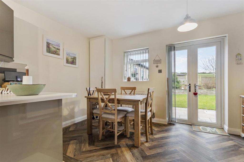 Dining area into garden