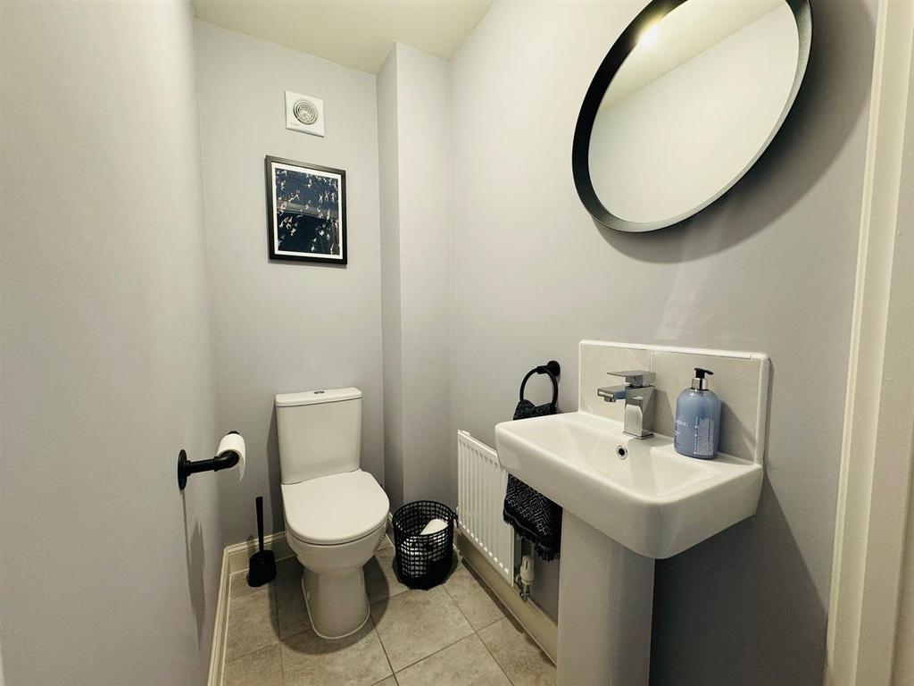 Cloakroom wc
