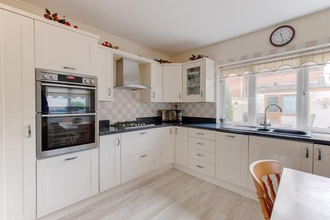 1 Westbourne Terrace, Bromsgrove, B61 7AT