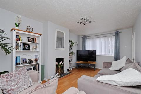 3 bedroom terraced house for sale, Gilchrist Avenue, Herne Bay