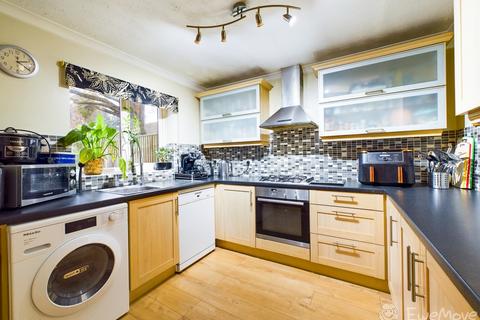 3 bedroom end of terrace house for sale, Amber Close, Bordon, Hampshire, GU35