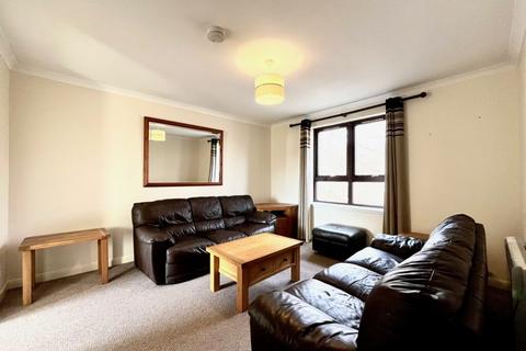 2 bedroom flat to rent, 23 Forthview Riverside Stirling FK8 1TZ