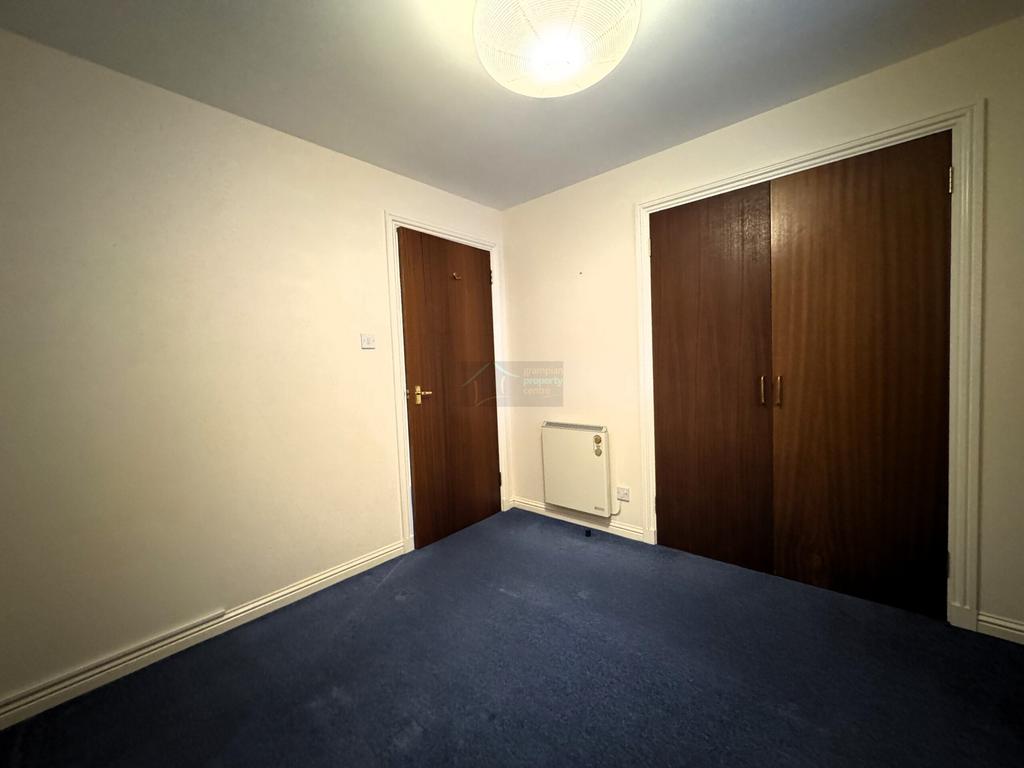 Bedroom 1b