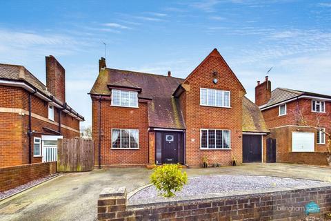 4 bedroom detached house for sale, Priory Close, Dudley DY1