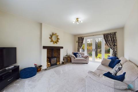 4 bedroom detached house for sale, Priory Close, Dudley DY1