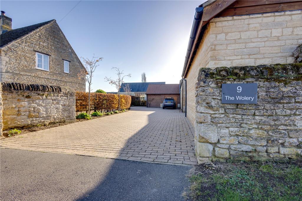Parking/Garaging