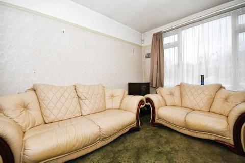85 Derby Road, New Tupton, Chesterfield, S42 6JX