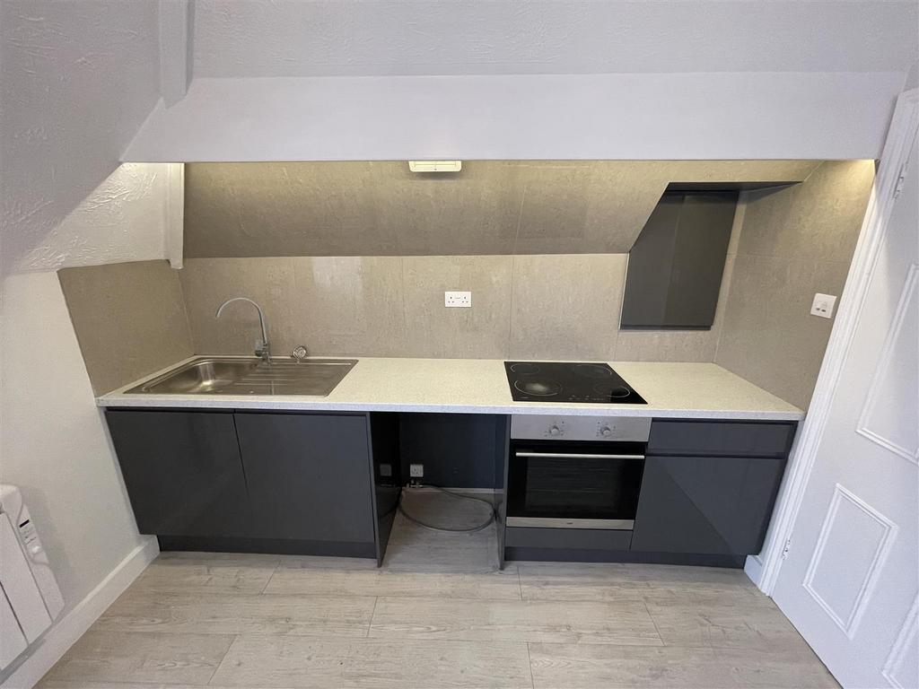 KITCHEN 1.jpeg