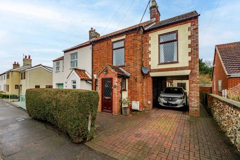 3 bedroom semi-detached house for sale, Stone Road, Dereham