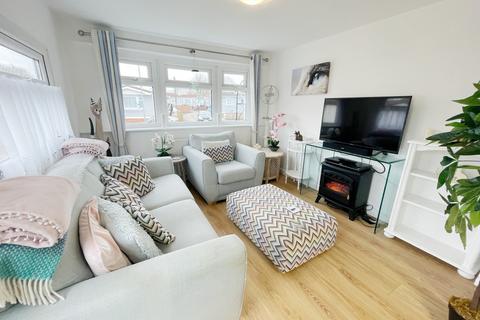 1 bedroom park home for sale, Iford Bridge Home Park Old Bridge Road, Bournemouth, BH6 5