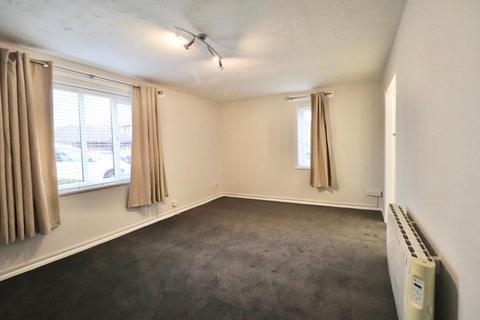 2 bedroom flat to rent, Bordeaux Close, Duston, Northampton, NN5