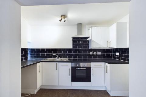 1 bedroom flat to rent, Market Place, Matlock DE4