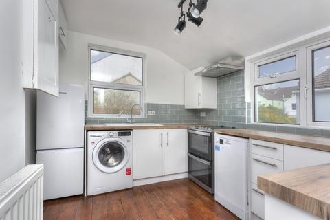 2 bedroom flat to rent, Lucerne Road, Brighton, BN1