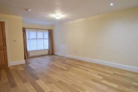 2 bedroom apartment to rent, Sycamore Place, Bootham