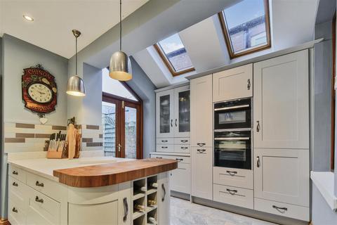 15 Cameron Grove, York, YO23 1LE
