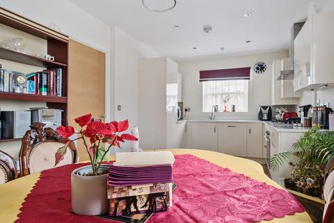 undefined, Queen's Crescent, Shrivenham, Oxfordshire, SN6