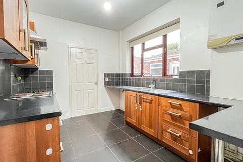 3 bedroom semi-detached house for sale, Ropery Road, Gainsborough, DN21