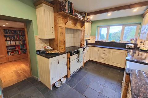 4 bedroom cottage for sale, Hough, Halifax HX3