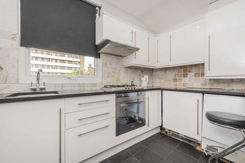 3 bedroom flat for sale, Woodbury Street, London SW17