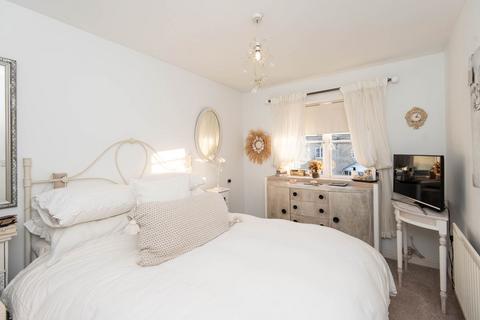 18 Baker Street, Dinnington, Sheffield, S25 3RU