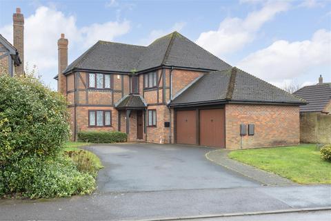 4 bedroom detached house for sale, Marina Drive, Staverton