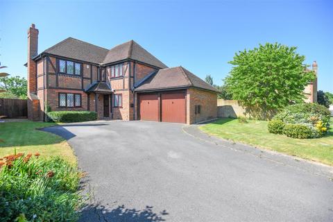 52 Marina Drive, Staverton, Trowbridge, BA14 8UR