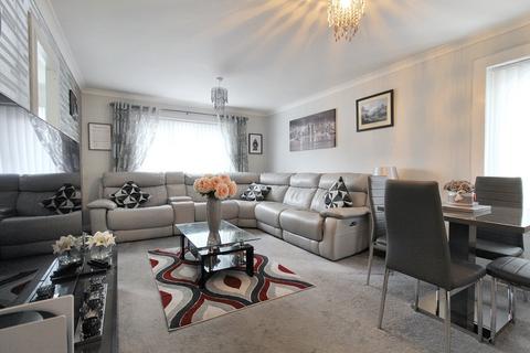 2 bedroom apartment for sale, Blantyre Court, Erskine, Renfrewshire, PA8